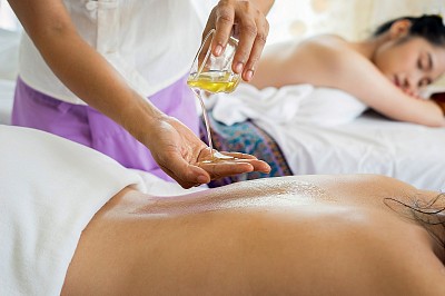 COMBINATION MASSAGE: 399 per/hr minimum 2hrs. Ask about free bodyscrub, earcandling or ventosa/cupping's!